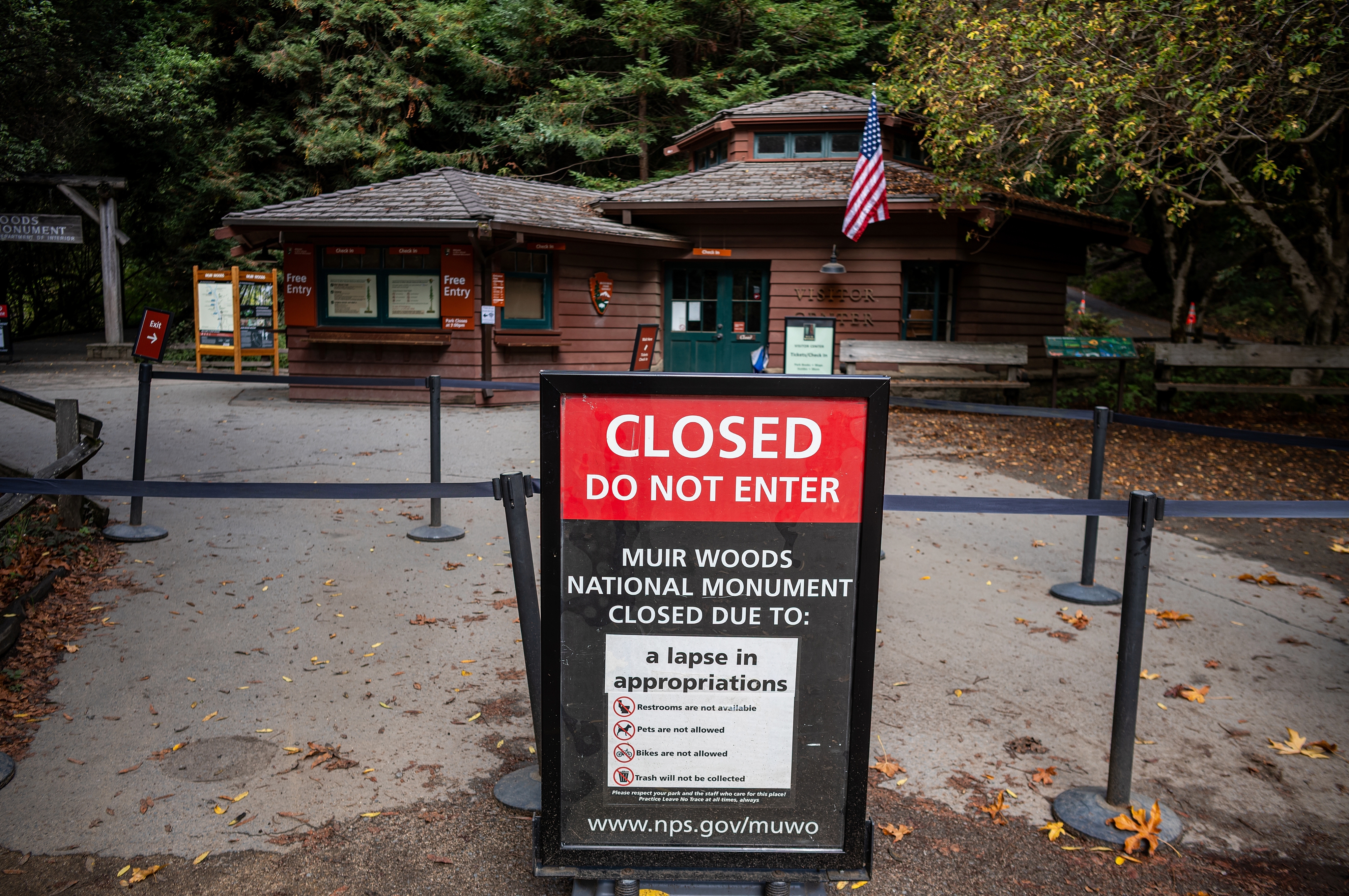 A "Closed Do Not Enter" sign at the entrance to Muir Woods National Monument in Mill Valley, Calif., on Oct. 3.